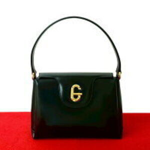 GUCCI GG logo turnlock calfskin leather handbag black